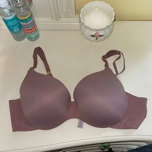Victoria’s Secret bra